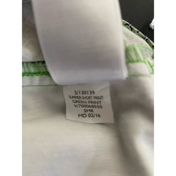 Gap Shorts Size 4R Green Summer Print Women Geometric Chino 100% Cotton Casual - Picture 9 of 9
